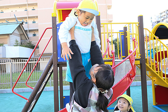 戸外での遊びの様子